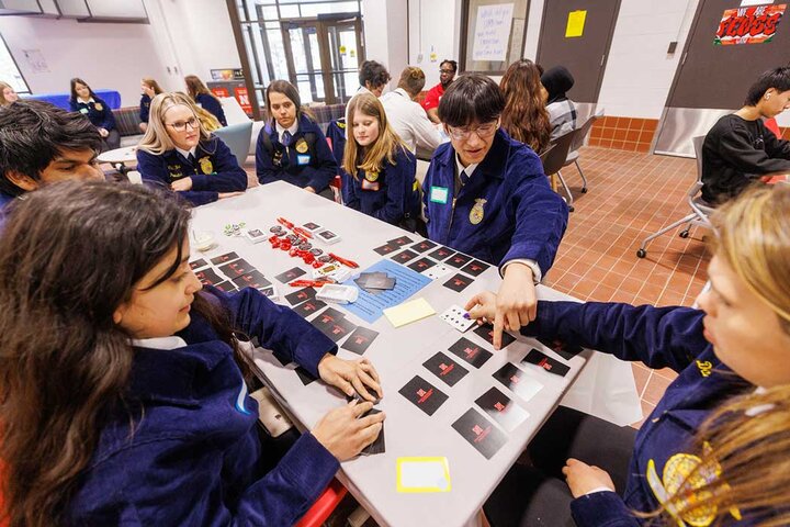 FFA students at a table